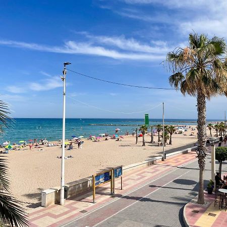 Maravillosas vistas a la bonita playa de Campello. El Campello Exterior foto