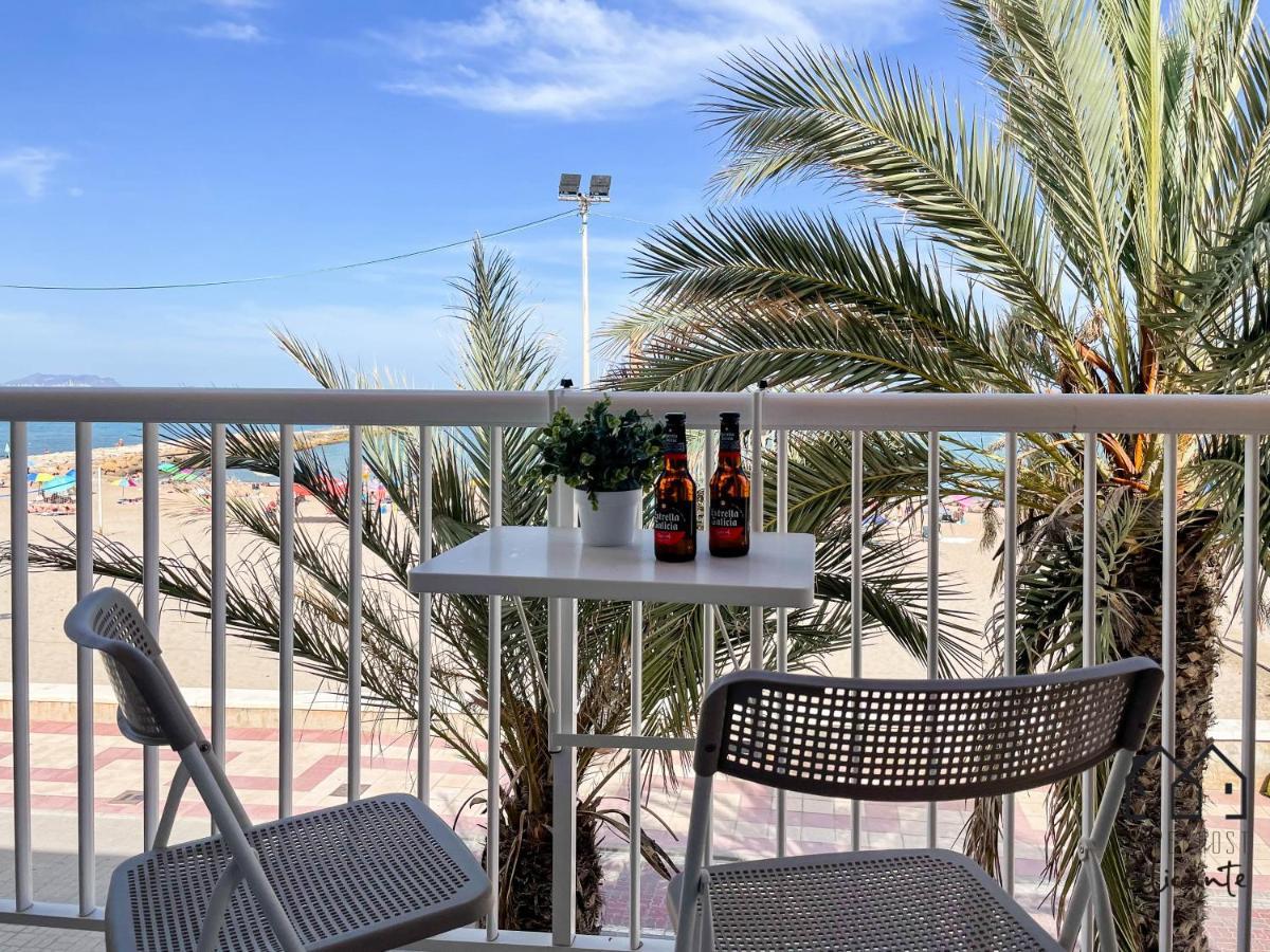 Maravillosas vistas a la bonita playa de Campello. El Campello Exterior foto